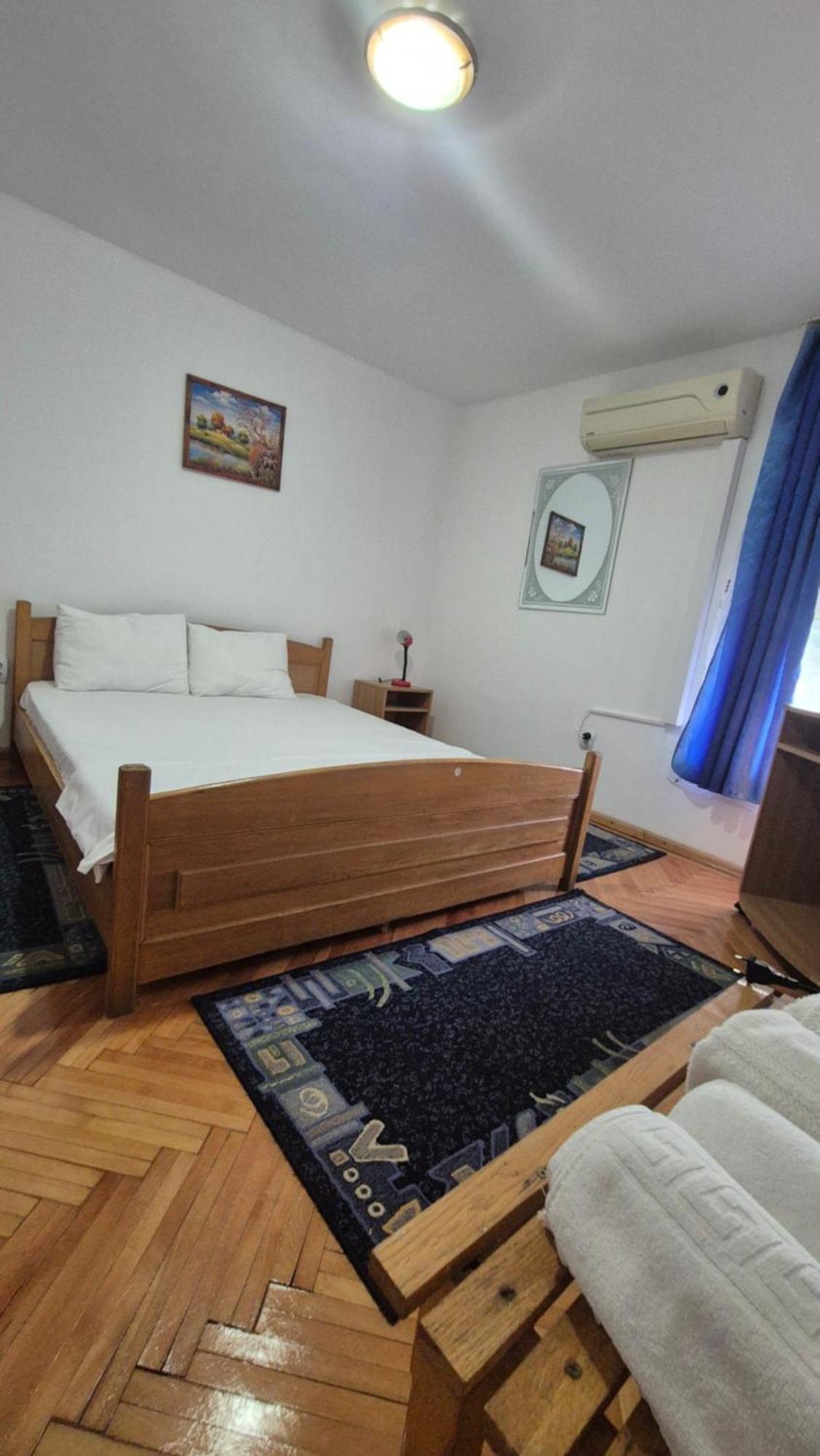 Vila Crinilor Călimăneşti Bagian luar foto